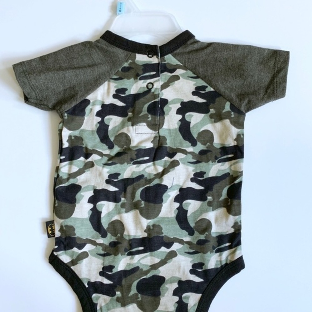 3/$10 Batman onesie - Picture 2 of 2